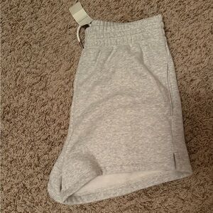NWT heather gray Abercrombie sweat shorts size medium